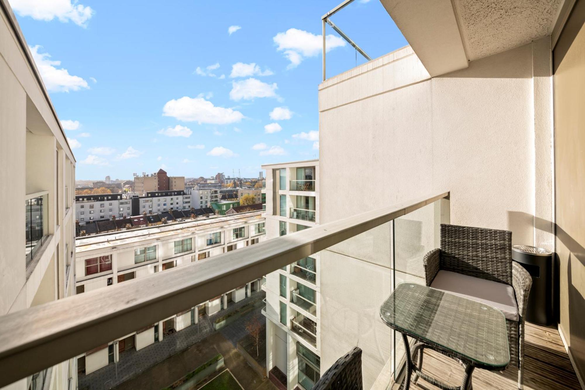 Londwell, Canary Wharf Skyline Balcony Suite Лондон Екстер'єр фото